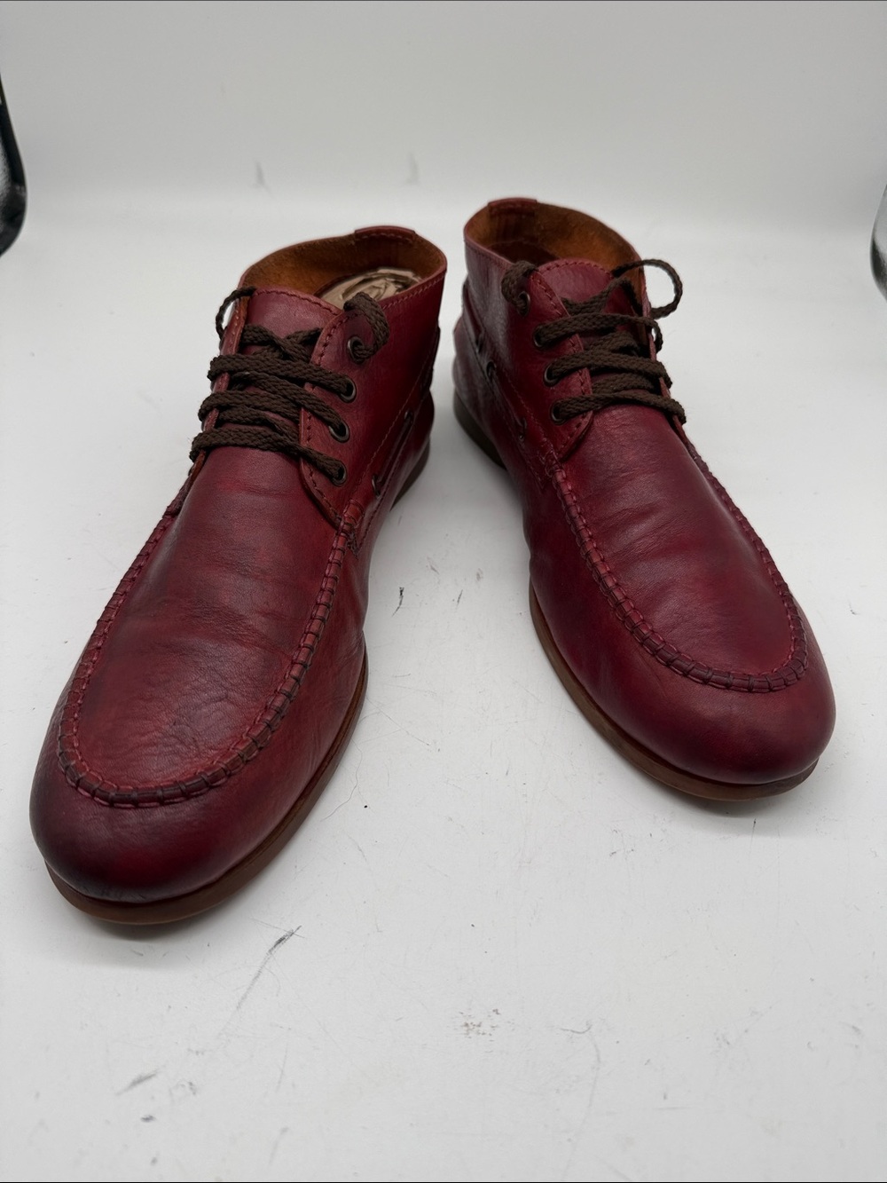 DSQUARED2 Men's Burgundy Leather Chukka Boot with Brown Laces
